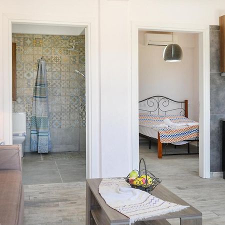 Danai House 3 Apartment Nea Roda Ngoại thất bức ảnh