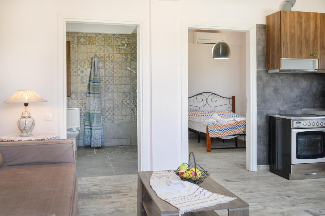 Danai House 3 Apartment Nea Roda Ngoại thất bức ảnh